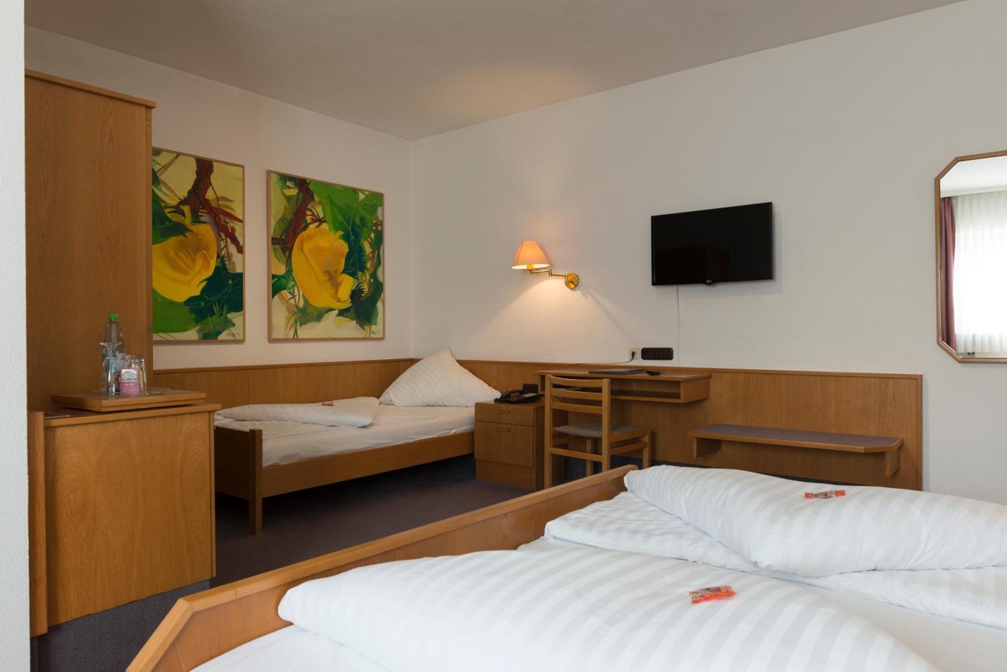 Hotel Gasthof Zum Storch Schlüsselfeld Zewnętrze zdjęcie