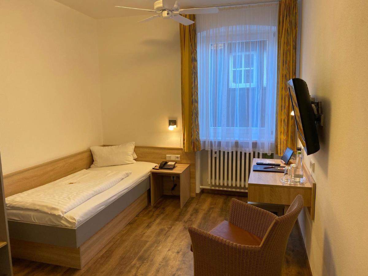 Hotel Gasthof Zum Storch Schlüsselfeld Zewnętrze zdjęcie